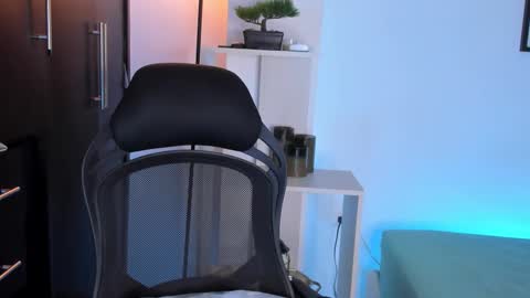 Snapshot of gabriella__tom chatting on September 2025 10:23:02 PM Gabriella online show from September 2025 10:23:02 PM