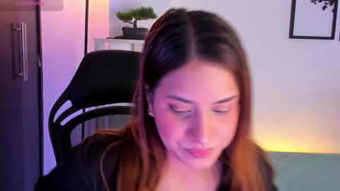 Snapshot of gabriella__tom chatting on September 2025 09:35:02 AM Gabriella online show from September 2025 09:35:02 AM