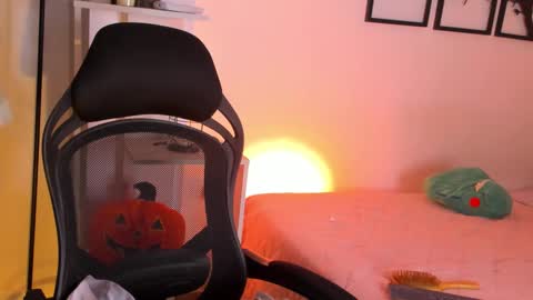 Snapshot of gabriella__tom chatting on October 2025 09:04:02 PM Gabriella online show from October 2025 09:04:02 PM