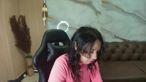 Gabriella online show from December 2025 01:31:02 PM