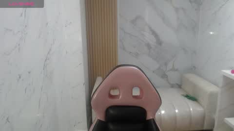 Gabriella online show from March 2026 01:04:01 PM