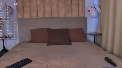 Snapshot of gabriella_wils chatting on April 2026 01:41:01 PM Gabriella online show from April 2026 01:41:01 PM