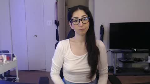 Snapshot of gabriellacruella chatting on February 2026 08:13:01 AM GabbyCruel online show from February 2026 08:13:01 AM