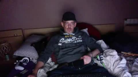 gabssss0802 online show from December 2024 06:28:01 PM