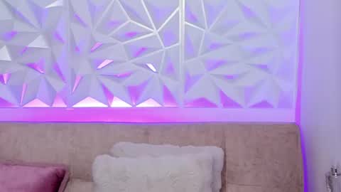 Gabriela  online show from November 2025 11:13:01 PM