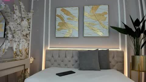 Gaby online show from November 2025 12:16:01 PM