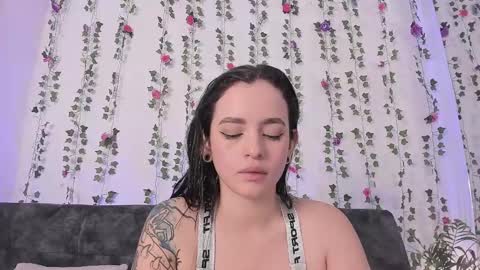 Gaby  online show from February 2025 12:11:01 PM