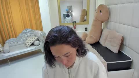 gabriela online show from May 2026 04:26:01 PM