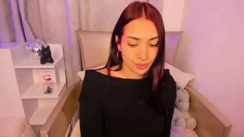 Gabriela online show from November 2025 03:33:01 PM