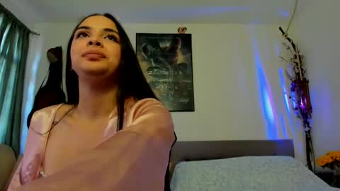 gabyaridiii online show from July 2026 09:14:02 PM