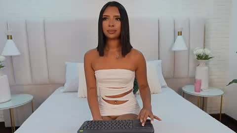 Snapshot of gabyjones__ chatting on June 2026 12:14:02 PM Camila online show from June 2026 12:14:02 PM