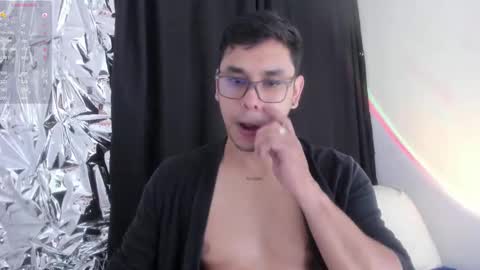 Gadiel online show from October 2025 03:59:02 AM