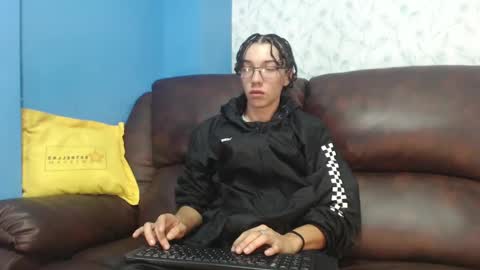 Snapshot of gadiel_sex chatting on February 2025 12:16:01 PM gadiel_sex online show from February 2025 12:16:01 PM