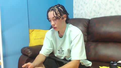 Snapshot of gadiel_sex chatting on February 2025 08:13:01 PM gadiel_sex online show from February 2025 08:13:01 PM