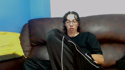 Snapshot of gadiel_sex chatting on February 2025 03:41:02 PM gadiel_sex online show from February 2025 03:41:02 PM