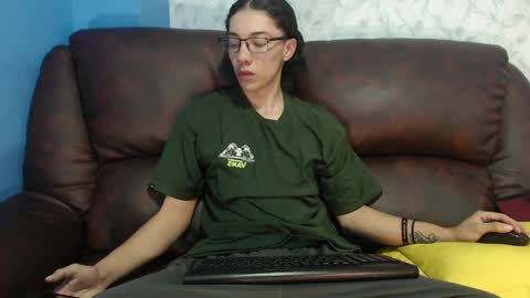 Snapshot of gadiel_sex chatting on February 2025 01:11:02 PM gadiel_sex online show from February 2025 01:11:02 PM