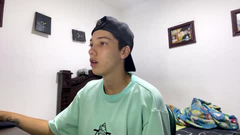 Snapshot of gadiel_sex chatting on October 2025 11:21:02 PM gadiel_sex online show from October 2025 11:21:02 PM