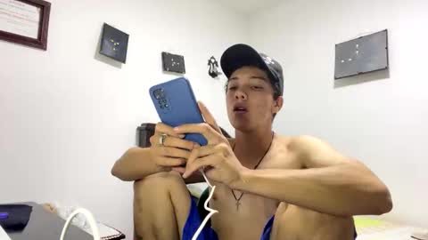 Snapshot of gadiel_sex chatting on November 2025 11:48:01 PM gadiel_sex online show from November 2025 11:48:01 PM