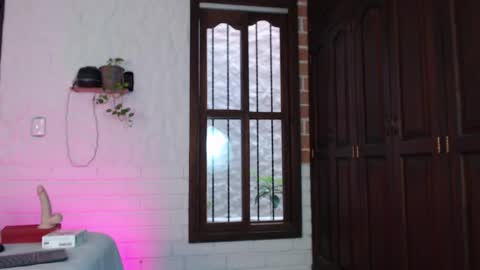 Lenna 3 online show from November 2025 08:52:02 PM