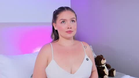 Gaia Baker  online show from April 2026 02:54:01 PM