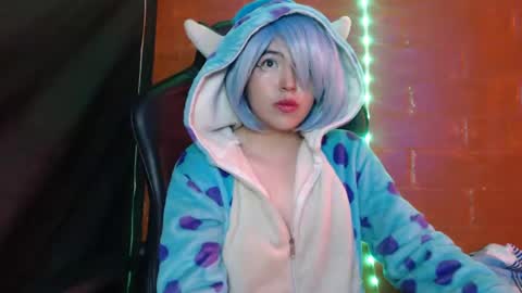 Snapshot of gakomenoshida chatting on January 2025 07:29:02 PM Kate 3 online show from January 2025 07:29:02 PM