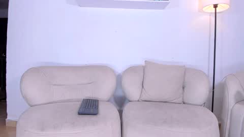 gal_stone_ online show from May 2026 01:23:02 AM
