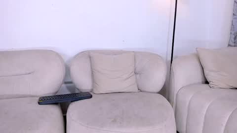 gal_stone_ online show from May 2026 12:37:01 AM