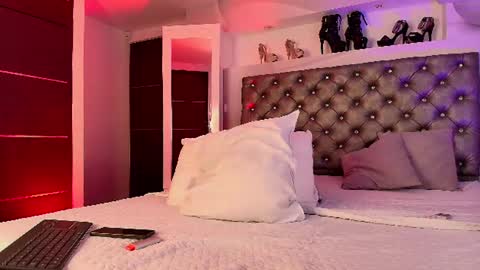 CALL ME MY QUEEN online show from July 2026 09:38:01 PM