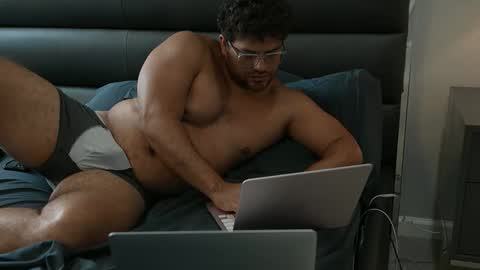 galyos03 online show from June 2026 02:19:01 PM