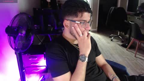 Snapshot of gambitoz chatting on March 2026 06:03:02 AM Gabriel online show from March 2026 06:03:02 AM