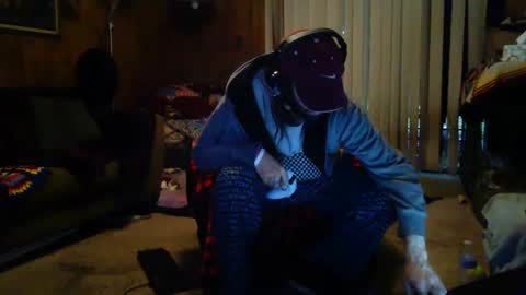 Snapshot of gamerfiend420 chatting on October 2025 12:33:02 AM gamerfiend420 online show from October 2025 12:33:02 AM