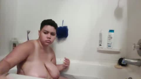 Snapshot of gamergurl3000 chatting on October 2025 10:53:02 PM GamerGurl online show from October 2025 10:53:02 PM