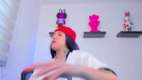 Snapshot of gangster_girl chatting on December 2024 01:17:02 PM GANG online show from December 2024 01:17:02 PM