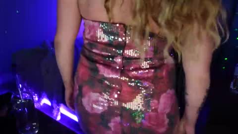 Snapshot of garagesex22 chatting on November 2025 07:52:02 AM Jenna - be back MONDAY night. online show from November 2025 07:52:02 AM