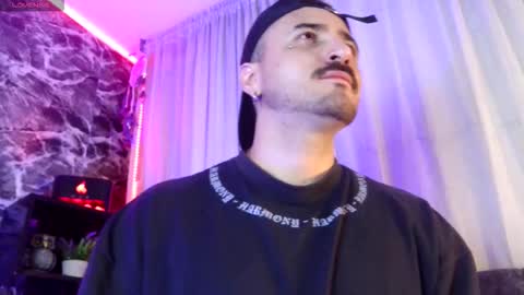 Snapshot of garbel09 chatting on October 2025 06:46:01 AM Chris Dont forget to gift me thumb up Its very important to me and makes me happy AF online show from October 2025 06:46:01 AM