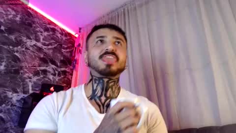 Chris  Dont forget to gift me thumb up Its very important to me and makes me happy AF  online show from November 2025 06:34:01 AM