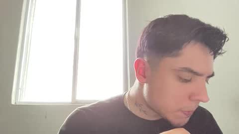 garypinepineapple online show from April 2026 10:12:02 PM
