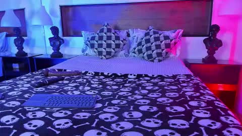  Usagi  online show from February 2026 07:34:02 PM