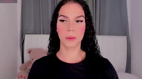 Vnecis Marn online show from September 2025 10:58:02 AM