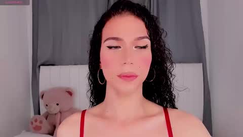 Vnecis Marn online show from September 2025 01:24:02 PM