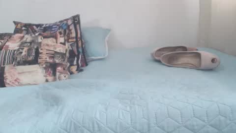 Snapshot of gatosex70 chatting on February 2025 04:41:02 PM Lucy Fernanda online show from February 2025 04:41:02 PM