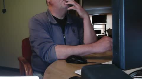 Snapshot of gavineverett3 chatting on October 2025 10:25:02 PM gavineverett3 online show from October 2025 10:25:02 PM