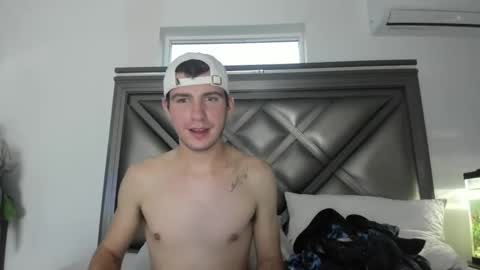 Snapshot of gayndepressed chatting on November 2025 11:27:01 PM Trace online show from November 2025 11:27:01 PM