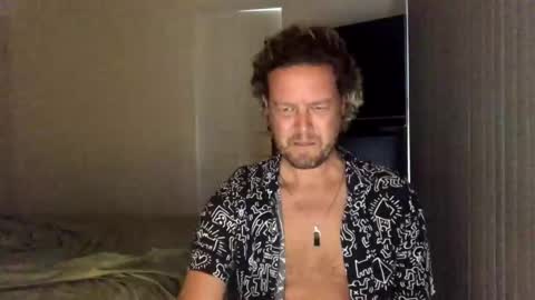 Snapshot of gcsurfer81 chatting on December 2024 07:39:02 AM gcsurfer81 online show from December 2024 07:39:02 AM