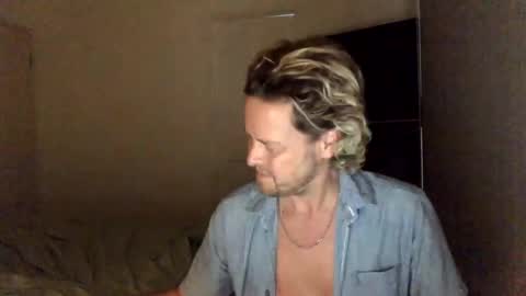 Snapshot of gcsurfer81 chatting on December 2024 08:20:02 AM gcsurfer81 online show from December 2024 08:20:02 AM