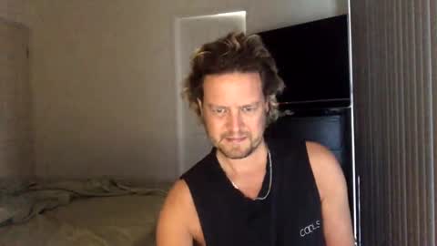 Snapshot of gcsurfer81 chatting on December 2024 07:29:02 AM gcsurfer81 online show from December 2024 07:29:02 AM