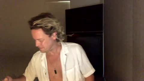 Snapshot of gcsurfer81 chatting on December 2024 08:21:01 AM gcsurfer81 online show from December 2024 08:21:01 AM