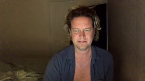 Snapshot of gcsurfer81 chatting on December 2024 08:37:02 AM gcsurfer81 online show from December 2024 08:37:02 AM