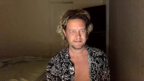 Snapshot of gcsurfer81 chatting on January 2025 09:07:01 AM gcsurfer81 online show from January 2025 09:07:01 AM