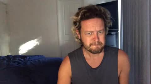 Snapshot of gcsurfer81 chatting on January 2025 07:14:01 AM gcsurfer81 online show from January 2025 07:14:01 AM